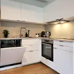 Charmante Mit Terrasse - Nur 50m Zum Mit Eigenem Parkplatz Und Fahrradunterstellmoeglichkeit Apartmán *