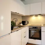 Charmante Mit Terrasse - Nur 50m Zum Mit Eigenem Parkplatz Und Fahrradunterstellmoeglichkeit Apartmán Sierksdorf