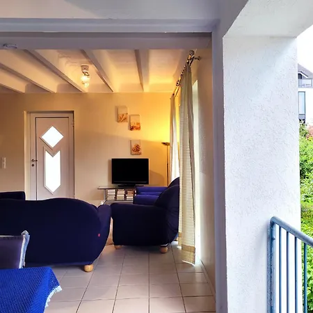 Apartment Strandnahe Mit Terrasse Und Parkplatz